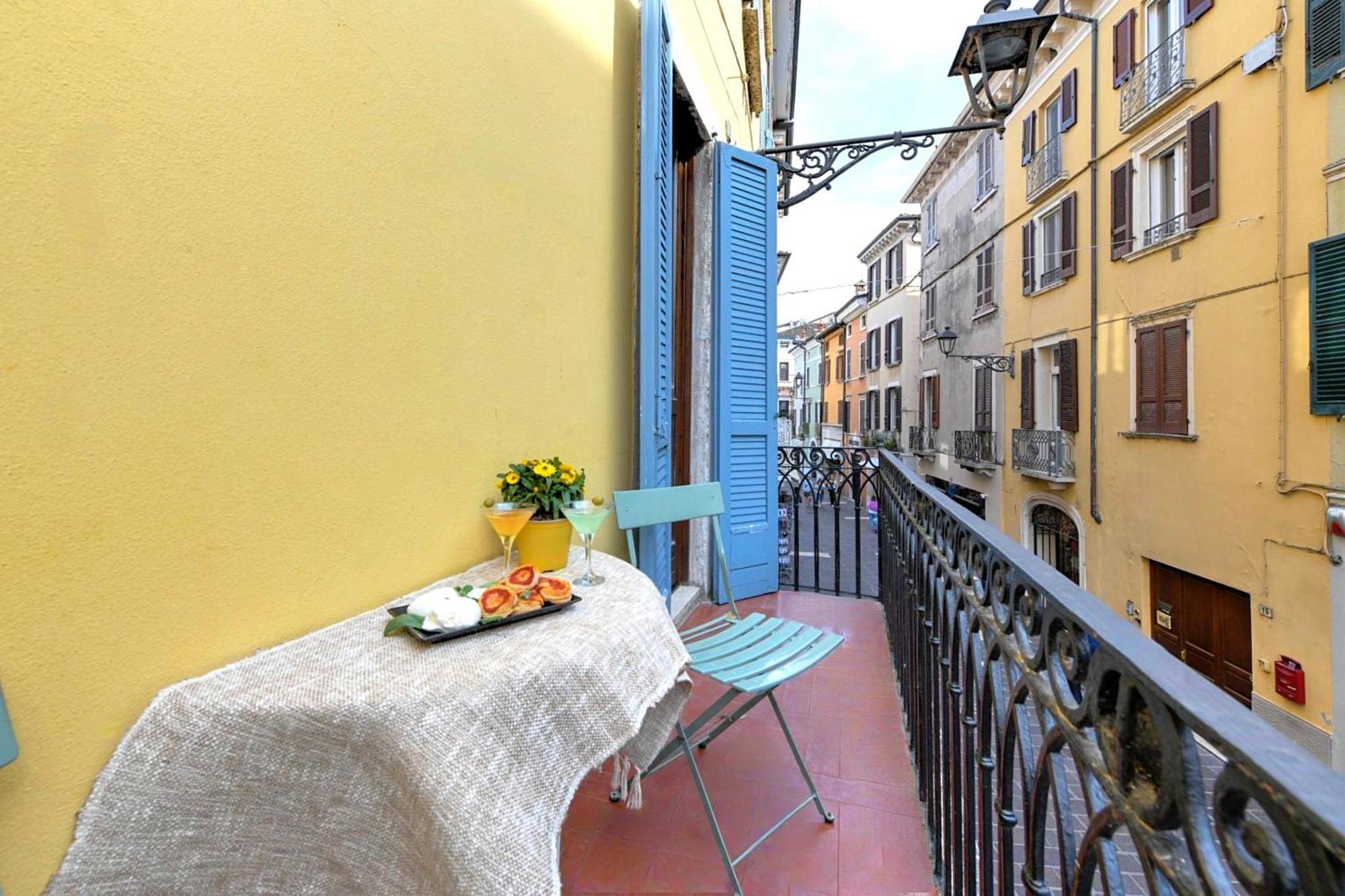 Desenzanoloft Le Petit Bijou - Restyling 2025 - Downtown Desenzano del Garda Exterior foto